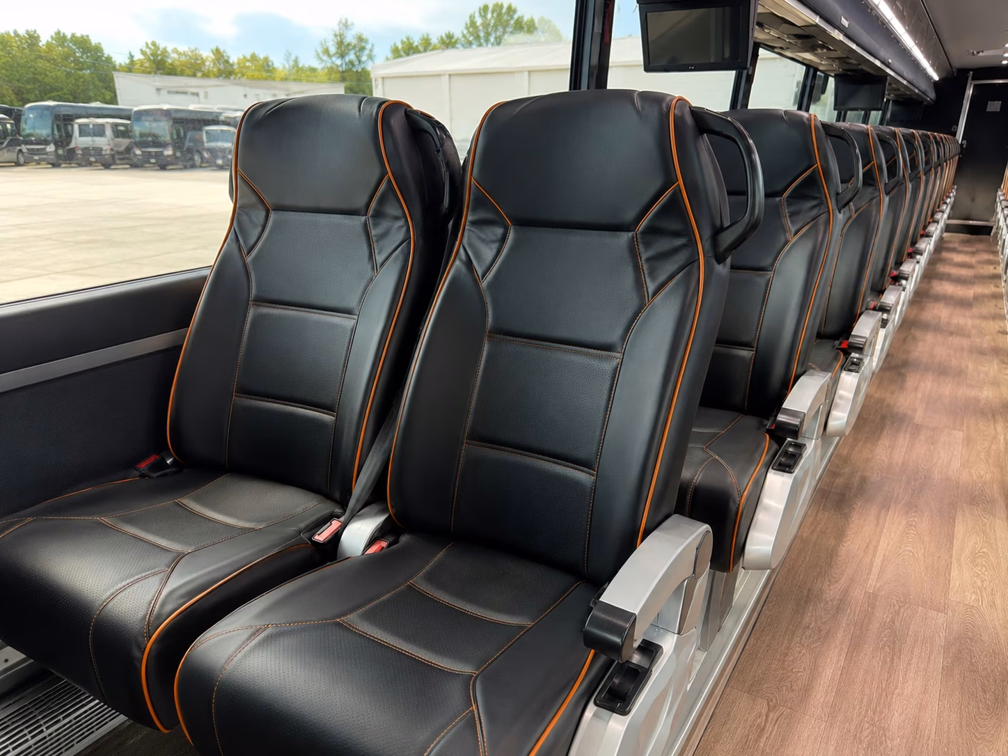 book your jackson mississippi prom transportation before the date is gone