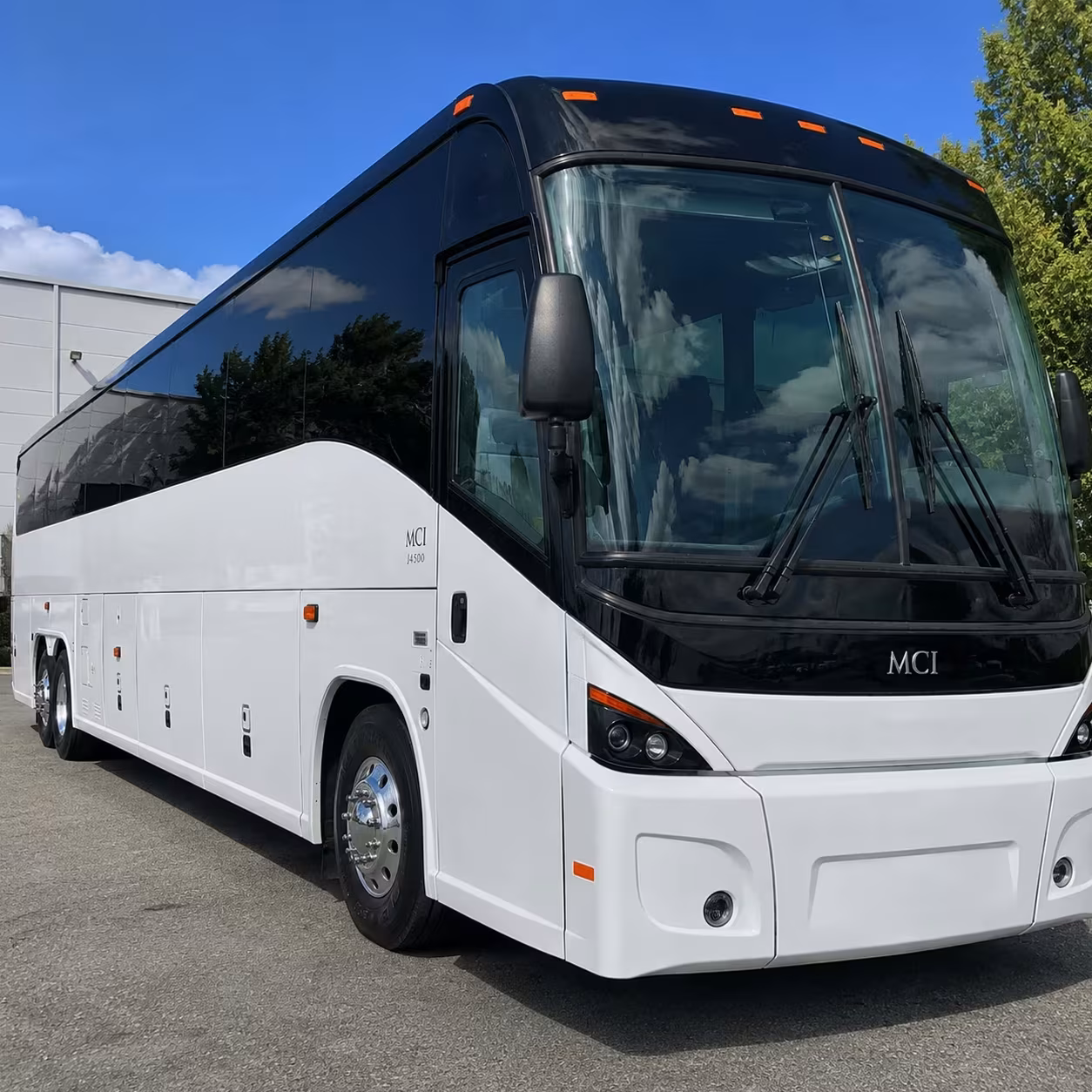 charter buses for jackson wedding venues along the natchez trace and beyond