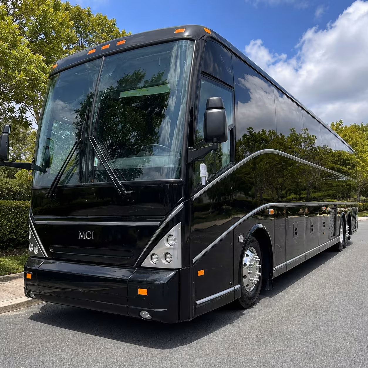 construction and government shuttle buses in jackson