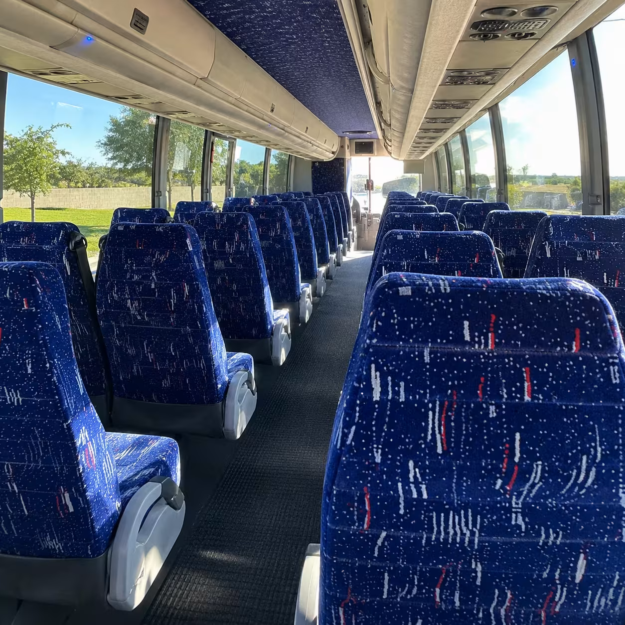 jackson charter bus rentals to and from jan airport