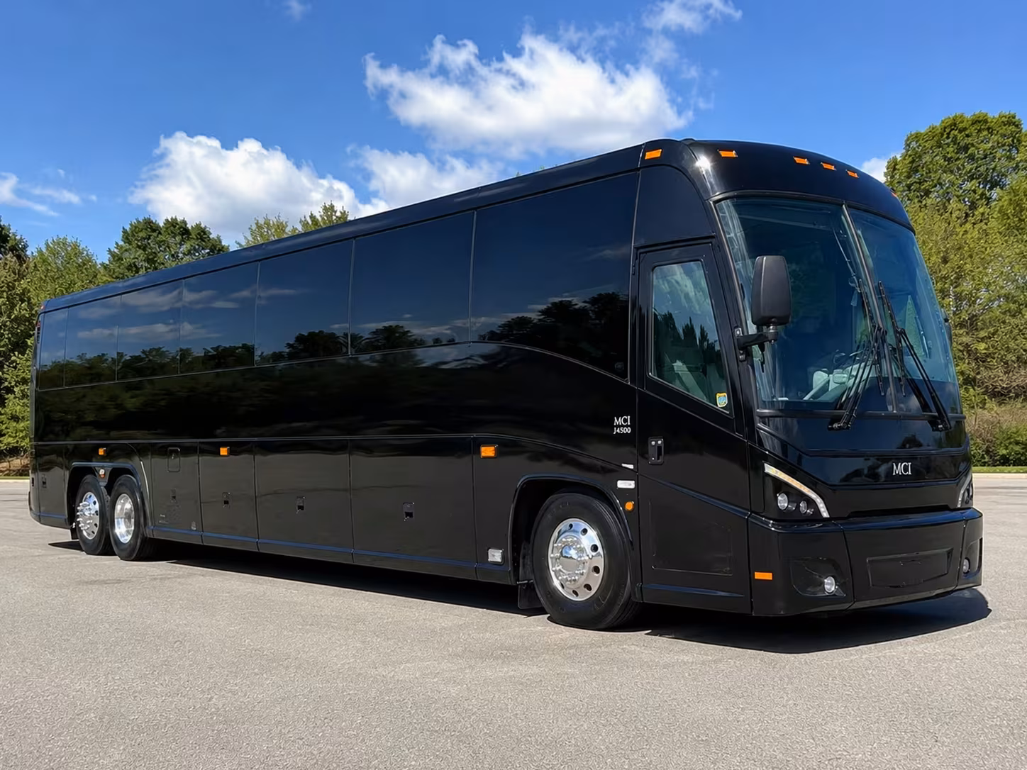 wedding shuttle bus rentals for jackson mississippi celebrations