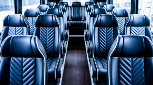 jackson 25 passenger minibus rental